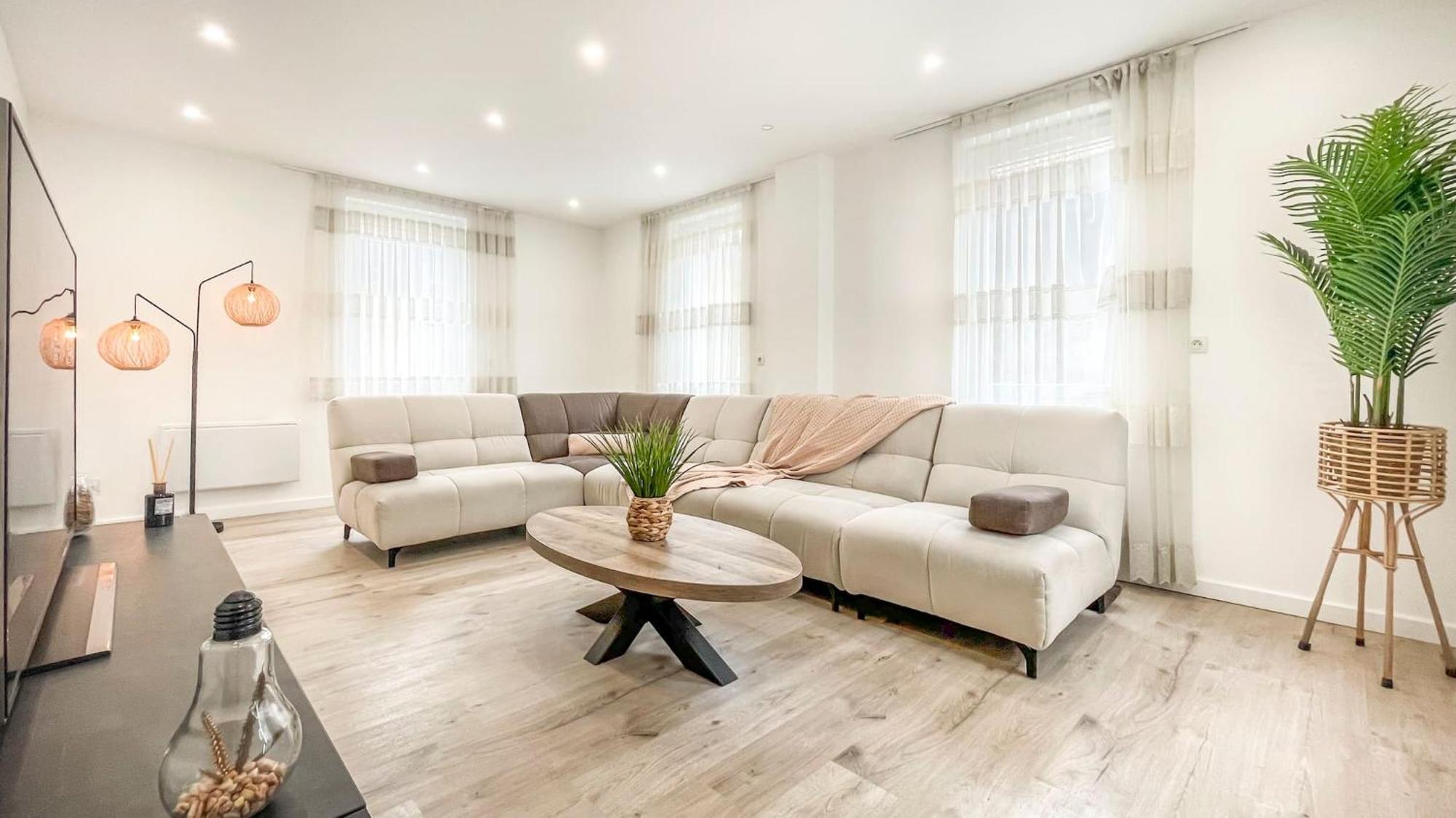 Homey Sakine- Proche Centre- Netflix- Wifi Cluses Bagian luar foto