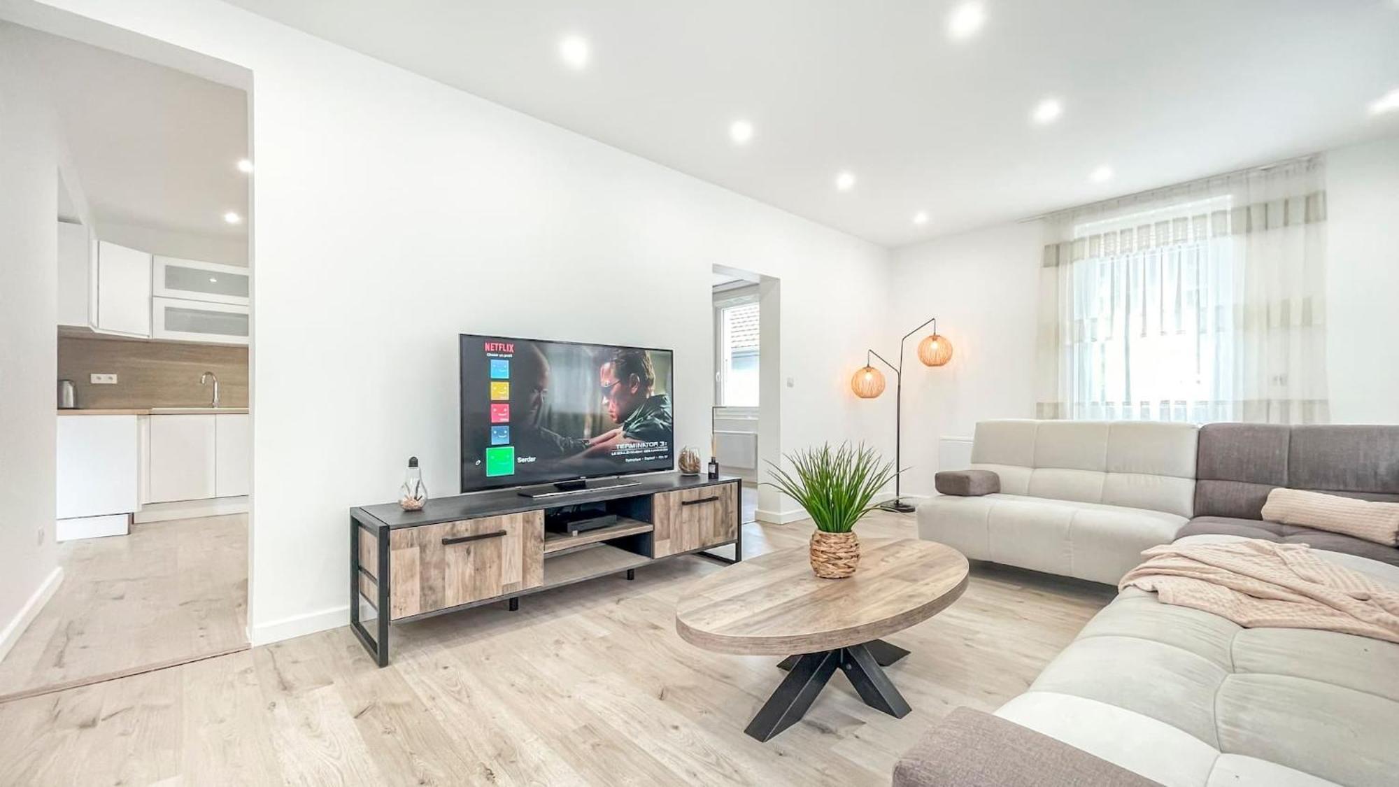 Homey Sakine- Proche Centre- Netflix- Wifi Cluses Bagian luar foto